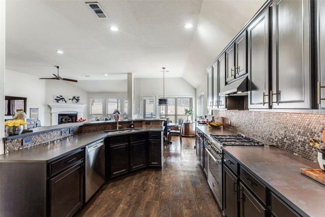 11900 Joplin Lane, Fort Worth, TX 76108