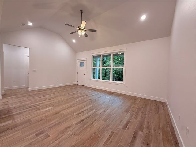 3 Tenterden Lane, Bella Vista, AR 72714