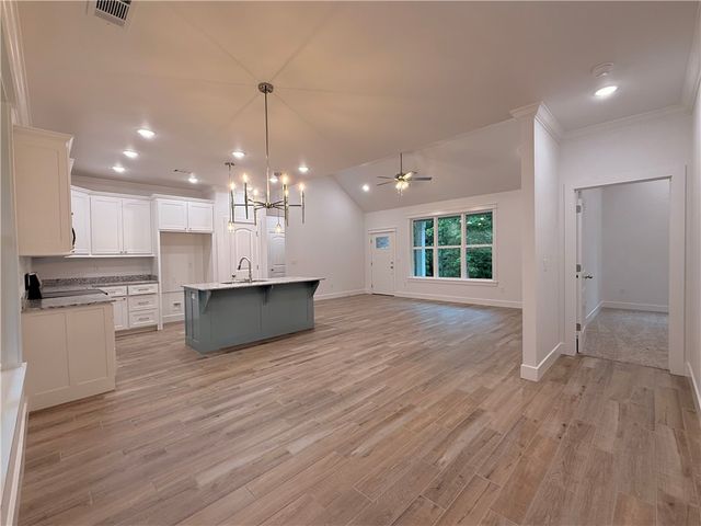 3 Tenterden Lane, Bella Vista, AR 72714