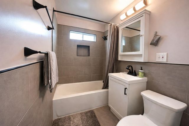 408 Shields Street, San Francisco, CA 94132