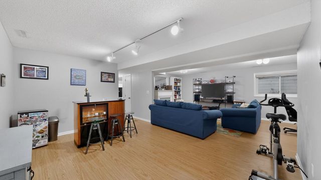 4332 Valley Drive NW, Rochester, MN 55901