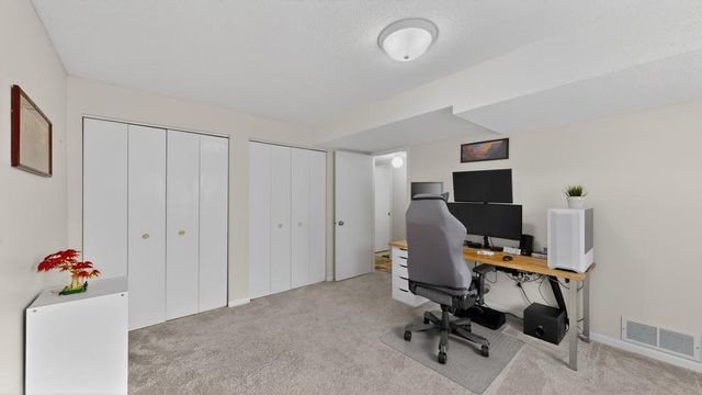 4332 Valley Drive NW, Rochester, MN 55901