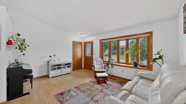 4332 Valley Drive NW, Rochester, MN 55901