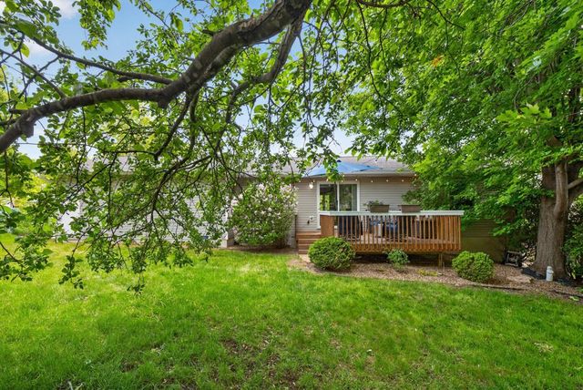 4332 Valley Drive NW, Rochester, MN 55901
