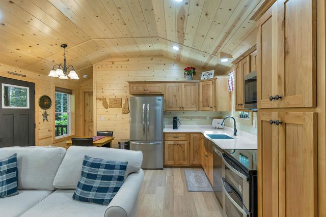 616 Deer Meadow Road, Webster, NH 03303