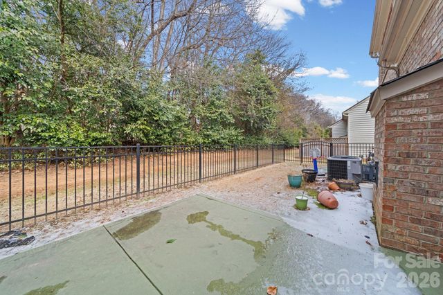 3342 Park South Station Boulevard, Charlotte, NC 28210