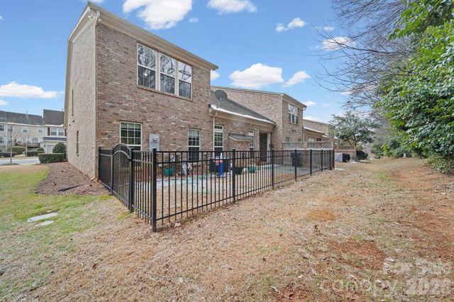 3342 Park South Station Boulevard, Charlotte, NC 28210