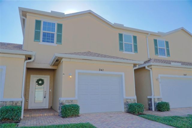 941 NE Trailside Run, Port St. Lucie, Port St Lucie, FL 34983