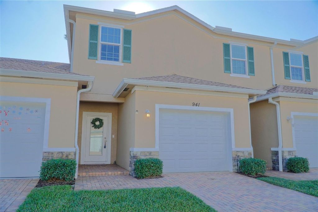941 NE Trailside Run, Port St. Lucie, Port St Lucie, FL 34983