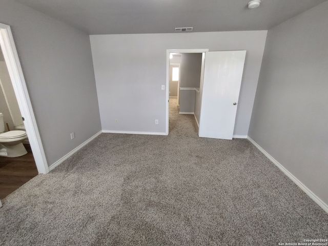 5003 Summit Pass Apt 3, San Antonio, TX 78229