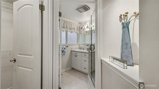 2618 168th Place NE, Bellevue, WA 98008