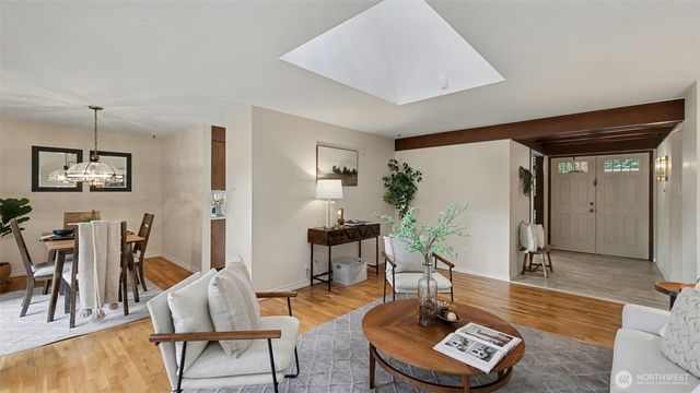 2618 168th Place NE, Bellevue, WA 98008