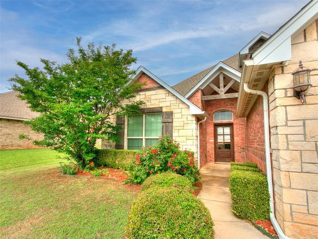 4901 Arbuckle Drive, Edmond, OK 73025