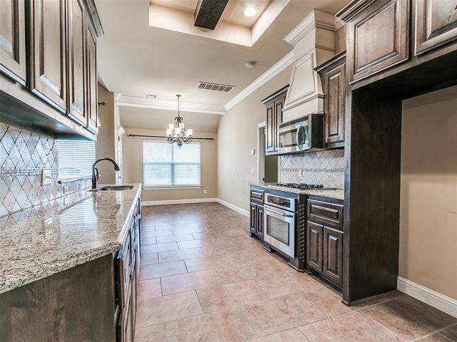 4901 Arbuckle Drive, Edmond, OK 73025