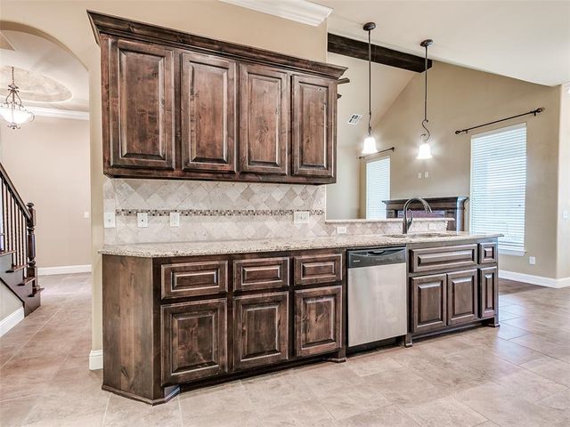 4901 Arbuckle Drive, Edmond, OK 73025