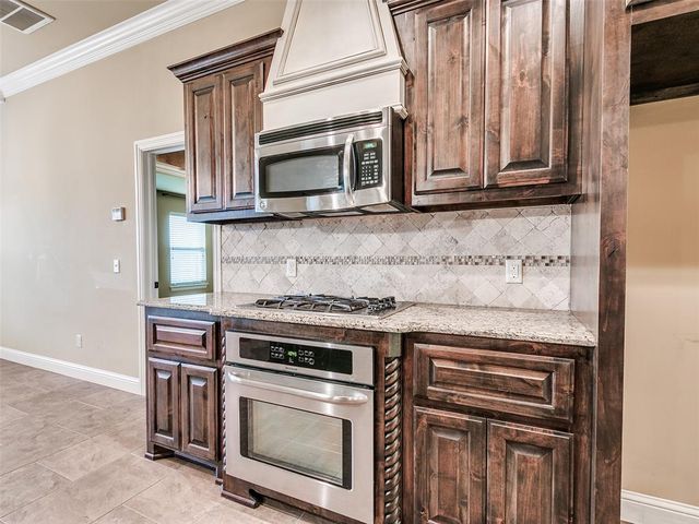 4901 Arbuckle Drive, Edmond, OK 73025