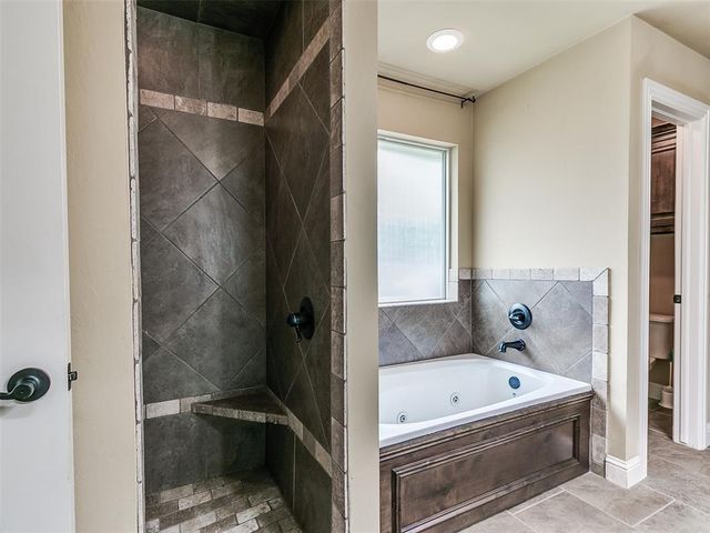 4901 Arbuckle Drive, Edmond, OK 73025