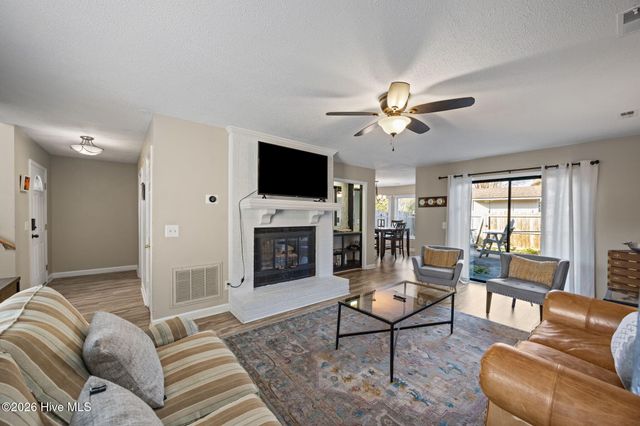 1918 Quail Ridge Road U, Greenville, NC 27858