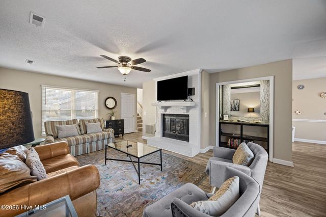 1918 Quail Ridge Road U, Greenville, NC 27858