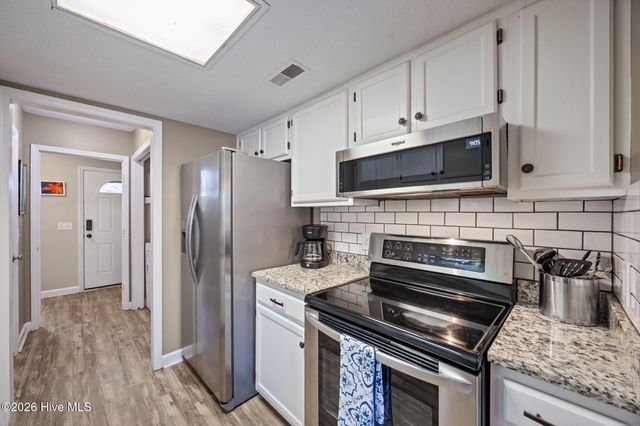 1918 Quail Ridge Road U, Greenville, NC 27858