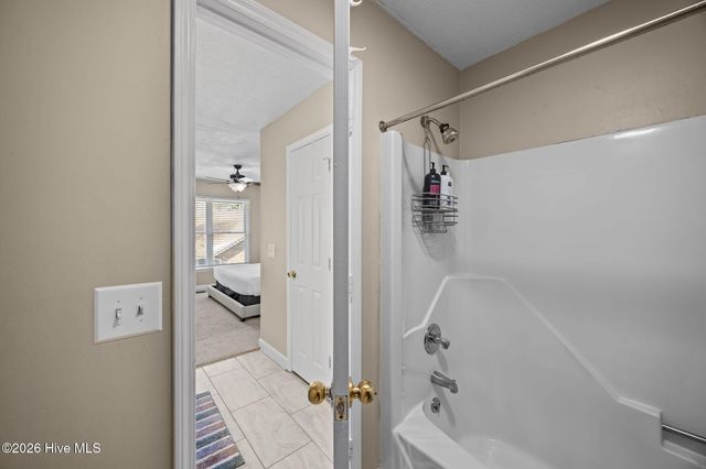 1918 Quail Ridge Road U, Greenville, NC 27858