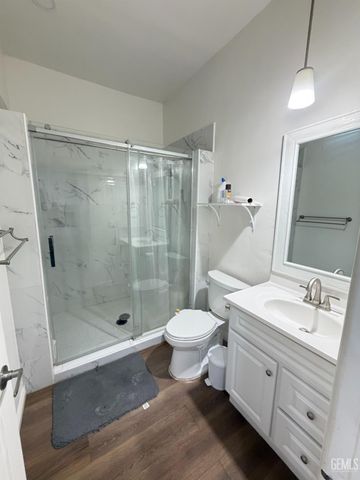 5917 Hawthorn Tree Lane, Bakersfield, CA 93313