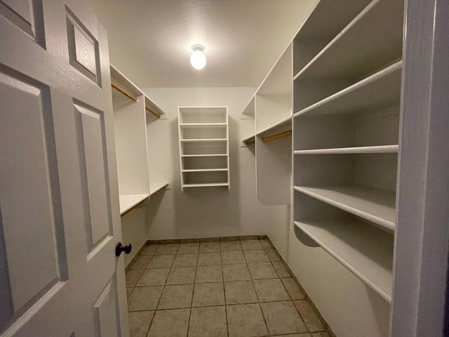 21611 N 48th Place, Phoenix, AZ 85054