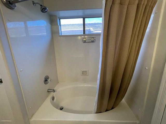 21611 N 48th Place, Phoenix, AZ 85054