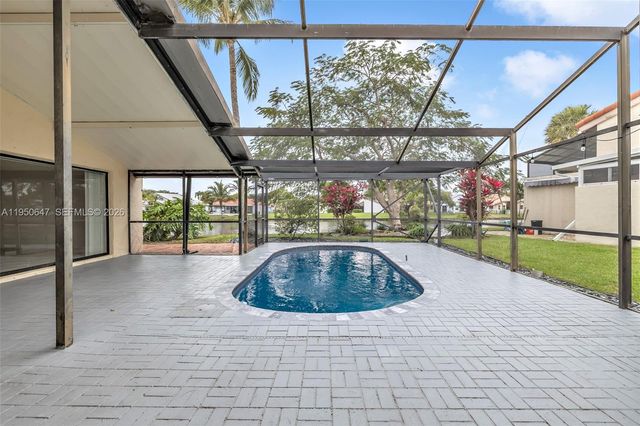 197 NW 45th Ave, Deerfield Beach, FL 33442