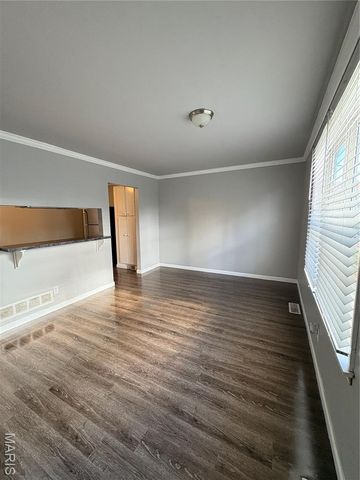 2305 Teakwood Manor Drive, Florissant, MO 63031