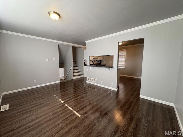 2305 Teakwood Manor Drive, Florissant, MO 63031