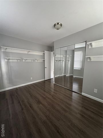 2305 Teakwood Manor Drive, Florissant, MO 63031