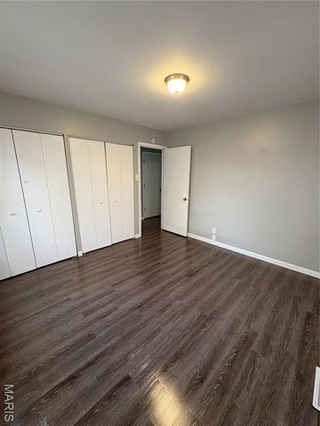 2305 Teakwood Manor Drive, Florissant, MO 63031