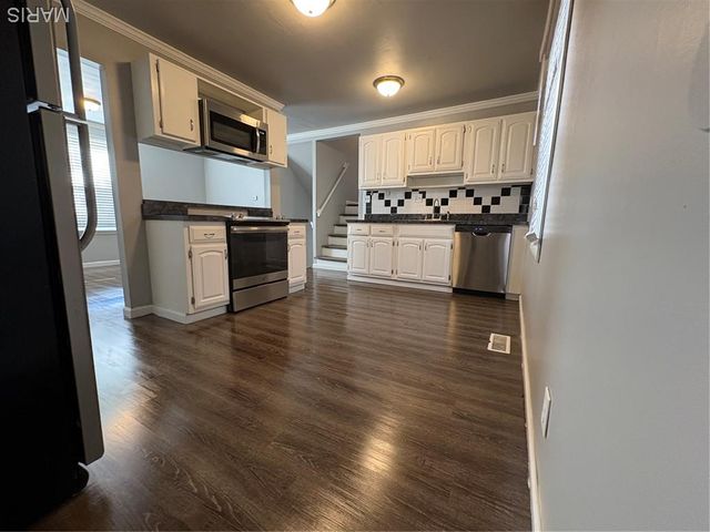 2305 Teakwood Manor Drive, Florissant, MO 63031