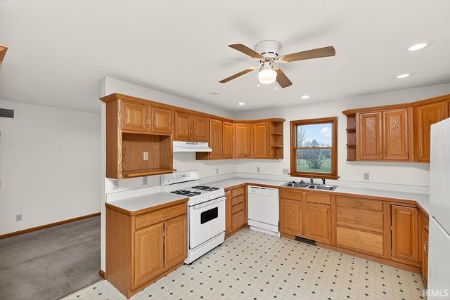 908 Tramore Circle, Goshen, IN 46526