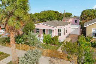 3602 Avenue S 1/2, Galveston, TX 77550