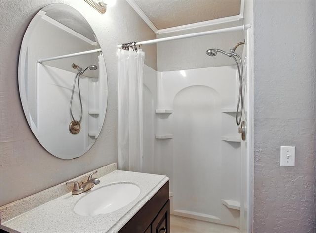 417 N Washington Street, Hobart, OK 73651