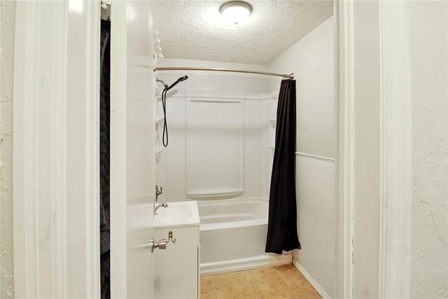 417 N Washington Street, Hobart, OK 73651