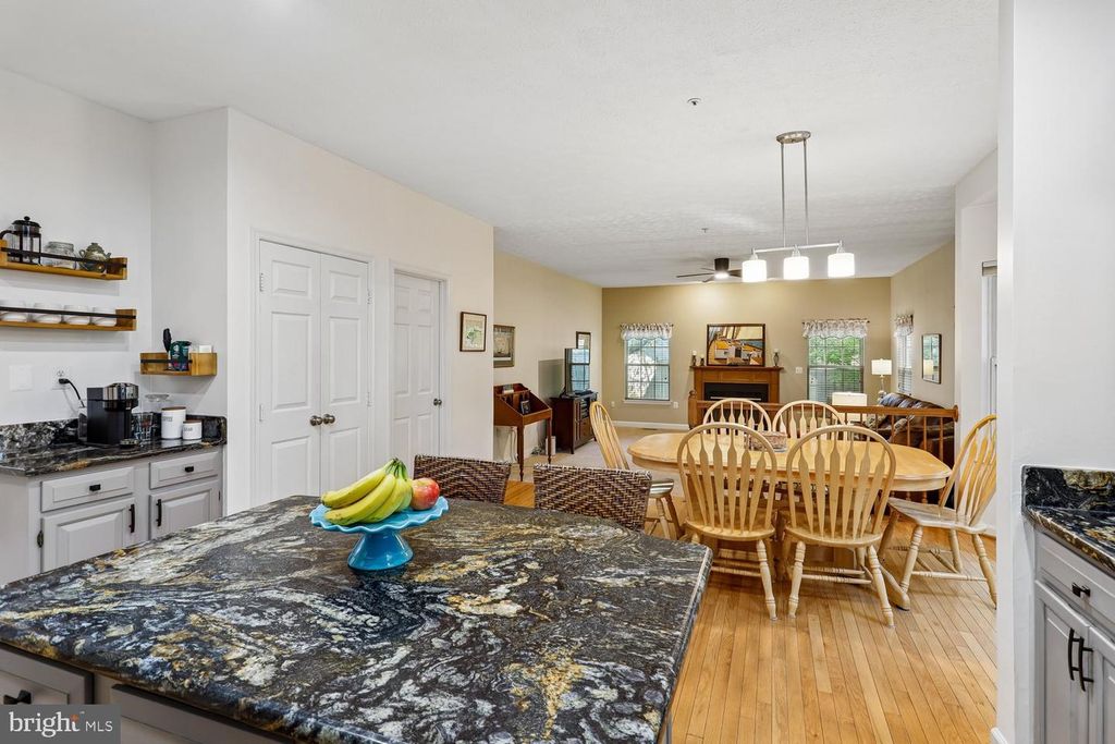 Image 13 of property listing at 16104 ARROWROOT CT, Bowie, MD 20716