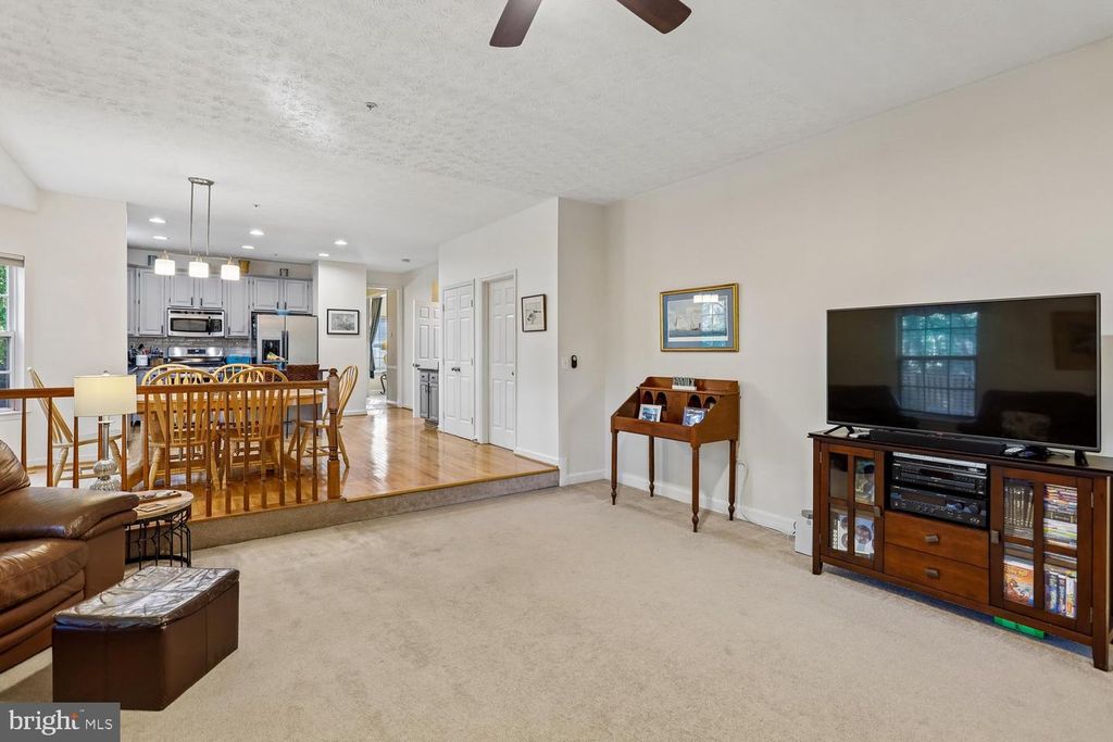 Image 15 of property listing at 16104 ARROWROOT CT, Bowie, MD 20716