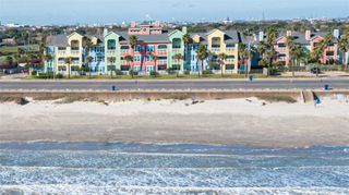 7000 Seawall Boulevard 822, Galveston, TX 77551
