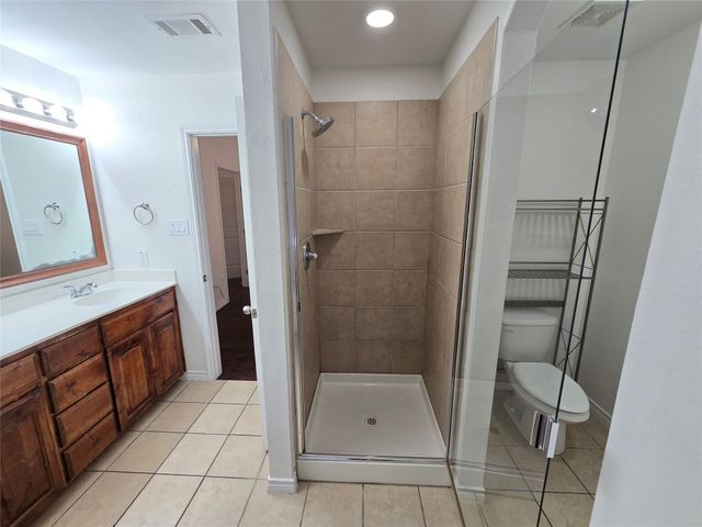 124 Bridlewood Street, Azle, TX 76020