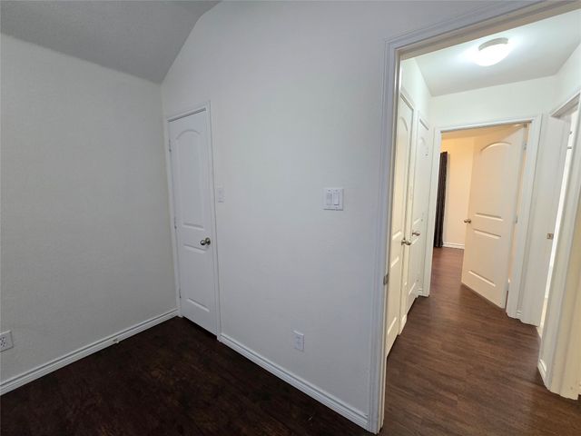 124 Bridlewood Street, Azle, TX 76020