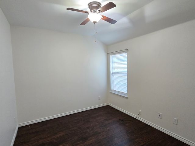 124 Bridlewood Street, Azle, TX 76020