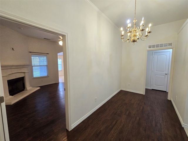 124 Bridlewood Street, Azle, TX 76020