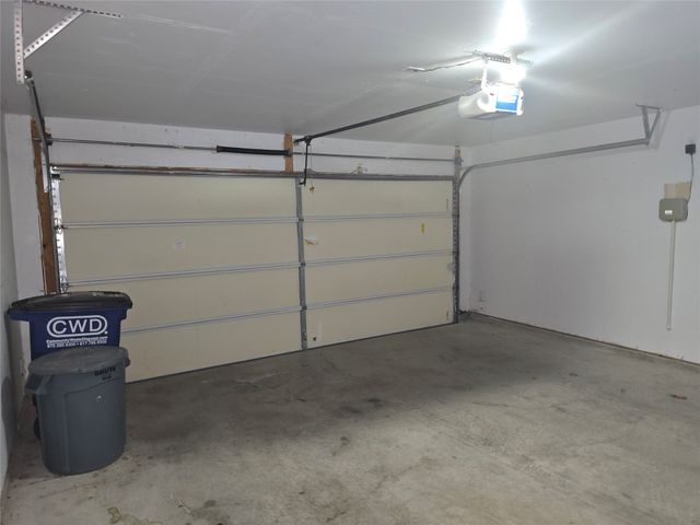 124 Bridlewood Street, Azle, TX 76020