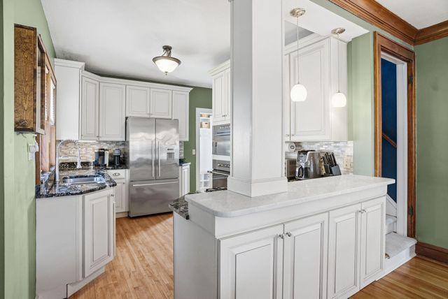 1576 Osceola Avenue, Saint Paul, MN 55105