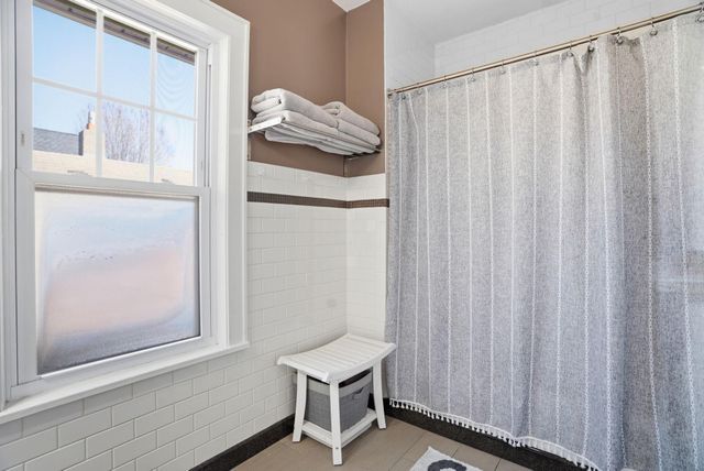 1576 Osceola Avenue, Saint Paul, MN 55105