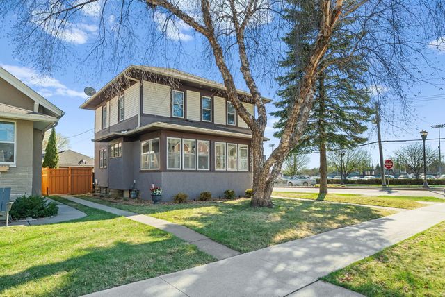 1576 Osceola Avenue, Saint Paul, MN 55105