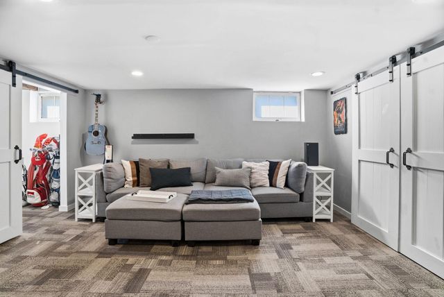 1576 Osceola Avenue, Saint Paul, MN 55105